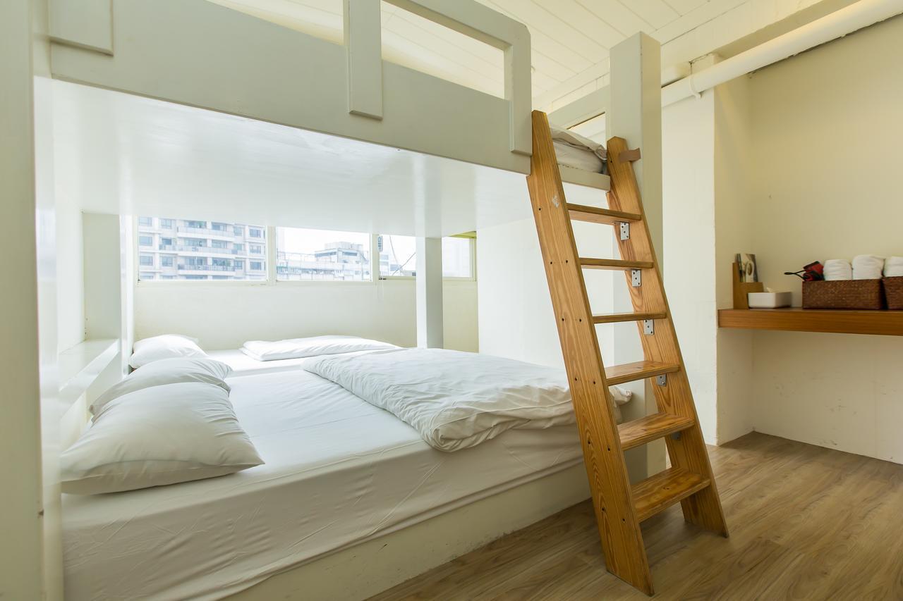 Mr. Lobster’s Secret Den design hostel Taipeh Exterior foto