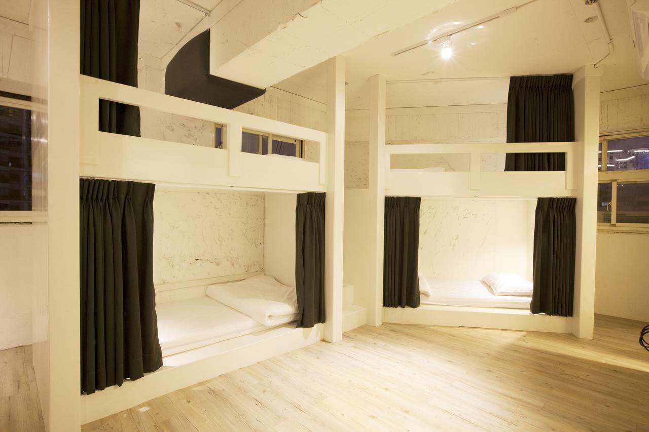 Mr. Lobster’s Secret Den design hostel Taipeh Exterior foto